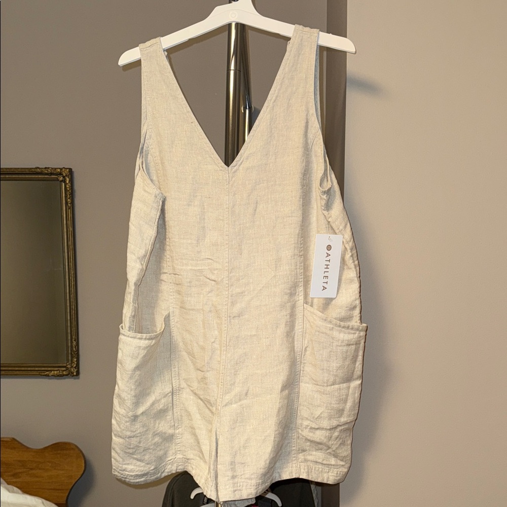 NWT Athleta Retreat Linen V-Neck Romper